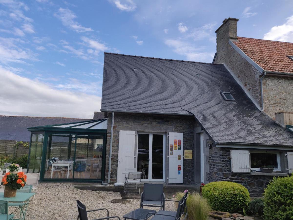 Les Fleurs Du Mont Bed & Breakfast Caux ภายนอก รูปภาพ