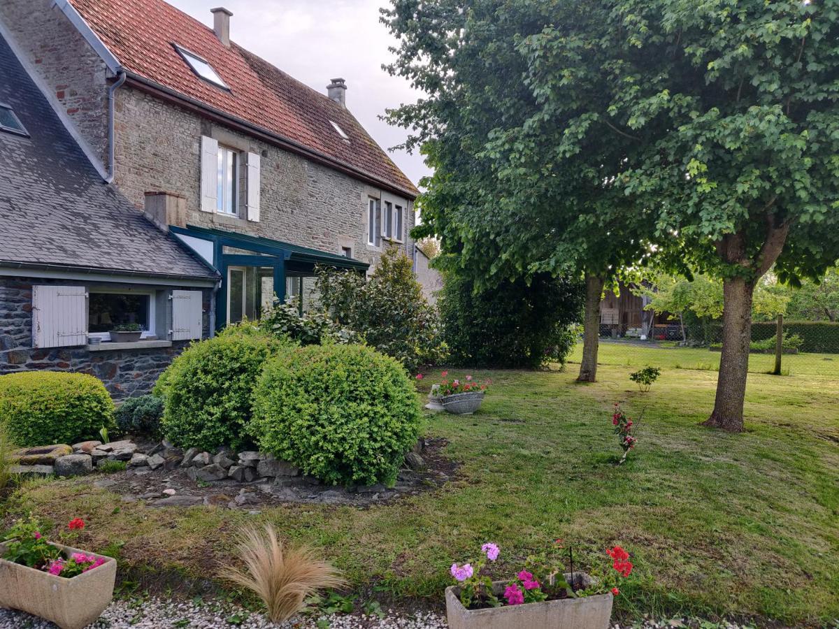 Les Fleurs Du Mont Bed & Breakfast Caux ภายนอก รูปภาพ